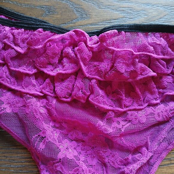 Dreamgirl Cheeky Panty Size 1X/2X Purple Sheer Lace Floral Ruffle Style # 9103X - Picture 3 of 6